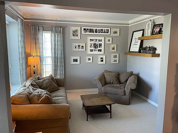 4th image of 1024 Equestrian Dr