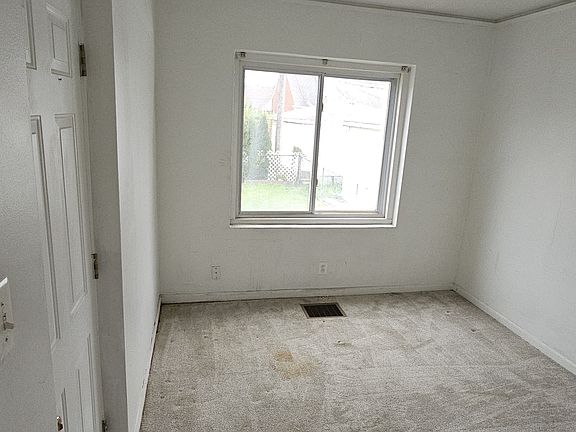 2nd image of 5909 Middlesex St #1
