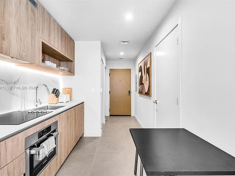 11 NE 6th St #2608 — Photo 9