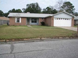 2006 Silverado Rd, Pensacola, FL 32506