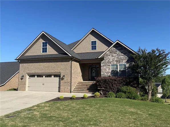 1031 Tuscany Dr, Anderson, SC 29621