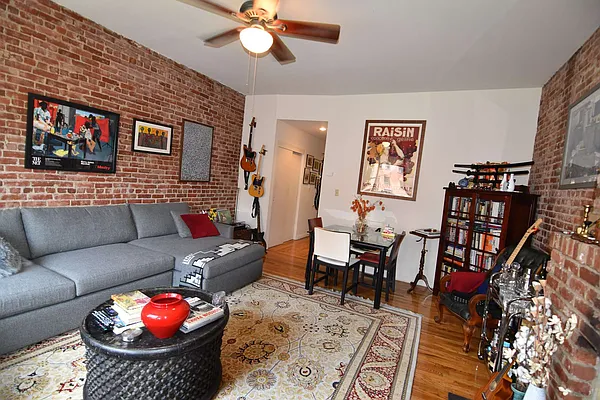 Rented by Manhattan Spaces | media 9