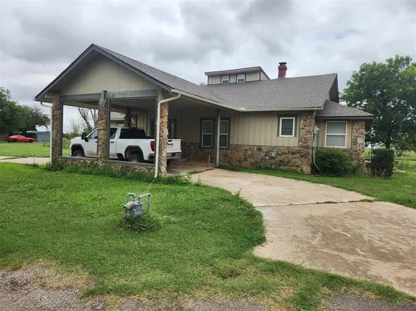 222 Grove St, Altus, OK 73521