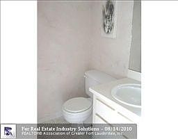 4th image of 3784 N University Dr #B-1