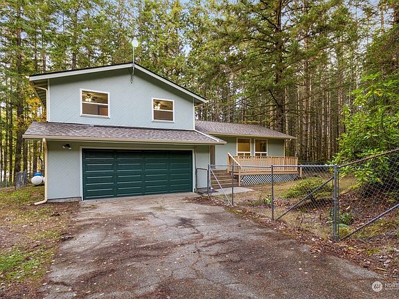 3rd image of 12190 Oakridge Drive SW