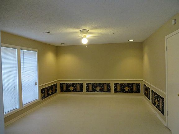 4th image of 10738 Paulwood Dr