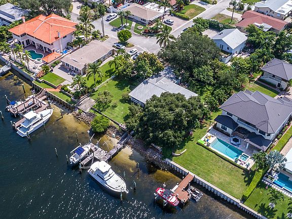 3rd image of 2128 S Palm Cir