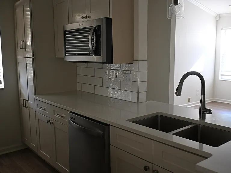 102 Morning Sun Dr #102 — Photo 17