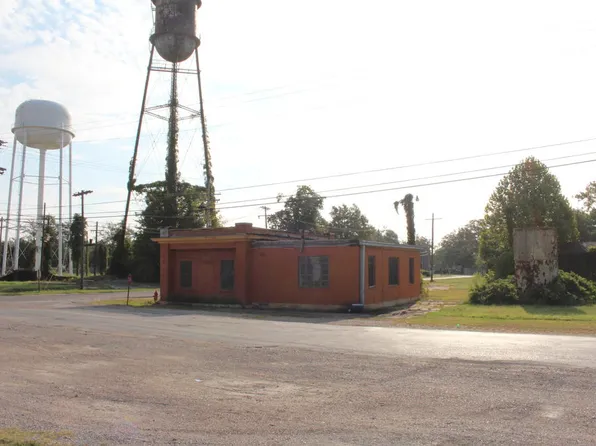 300 White Oak St, Shaw, MS 38773