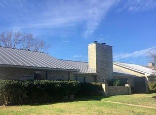 10900 Pinehurst Dr, Austin, TX 78747