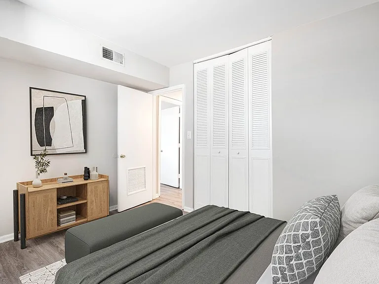 Oyster Point Place — Photo 5