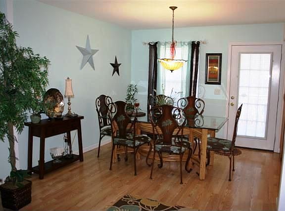 4th image of 662 Melody Ln