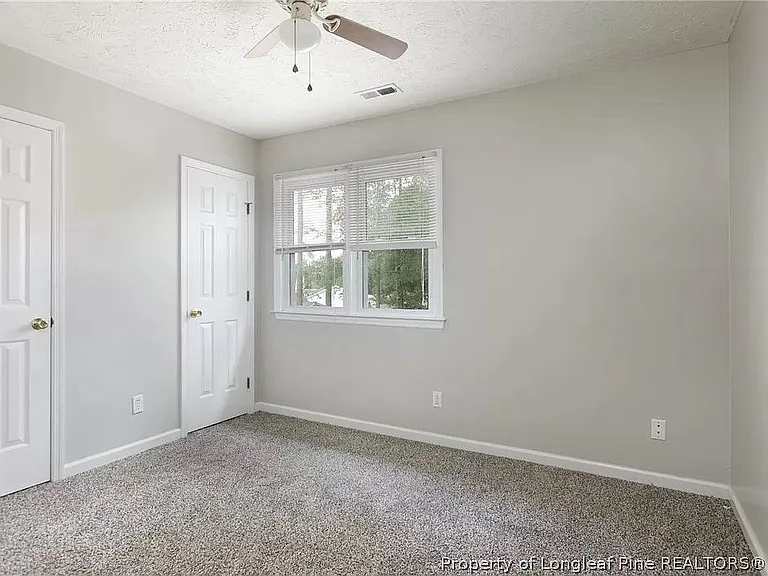 100 Pigeonhouse Ct — Photo 27