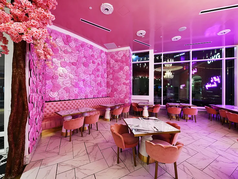 Sugary N Sweet! Popular restaurant featuring floor-to-ceiling candy wall & known for their signature smoking candy goblets. Just a 5 minute walk from the property.