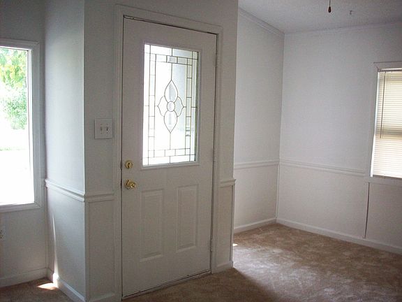 4th image of 428 McQuillan Dr
