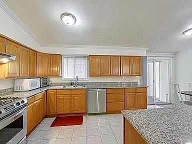 5th image of 1837 Seaview Dr
