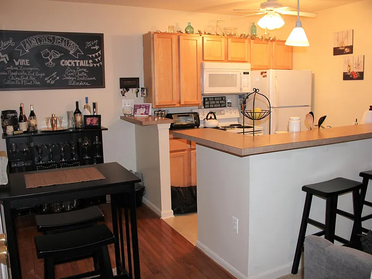 1339 S Hanover St #B — Photo 3