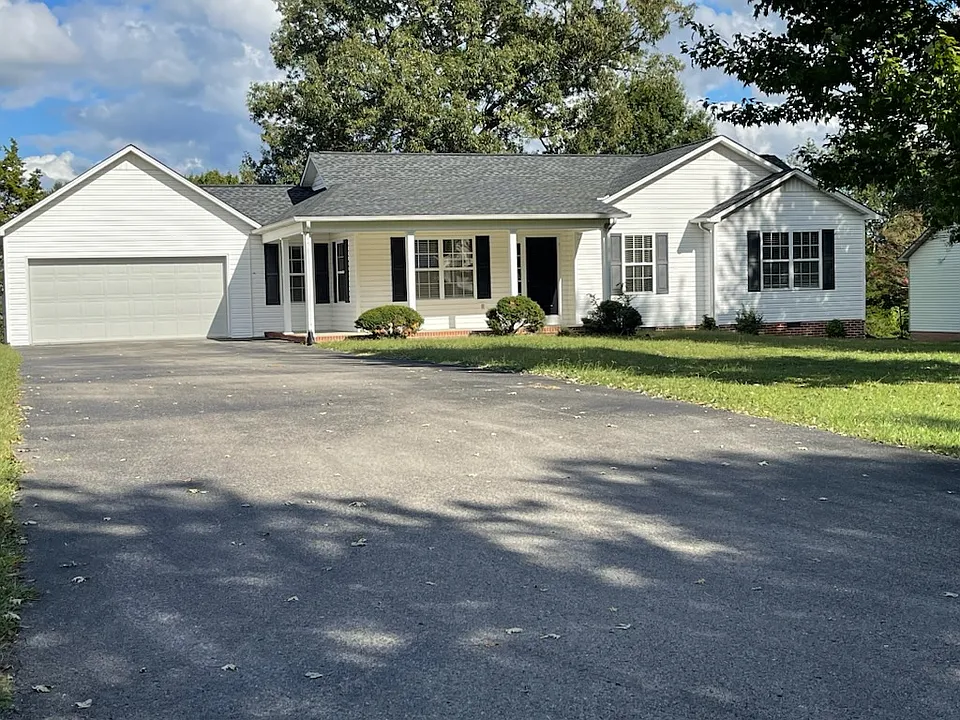 1510 White Rd