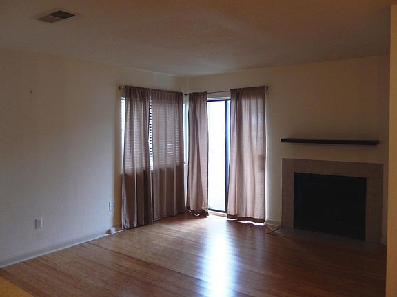 2nd image of 278 Alexandra Dr Unit 6