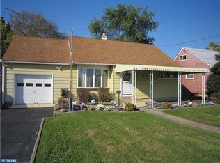 209 Schubert Ave, Runnemede, NJ 08078