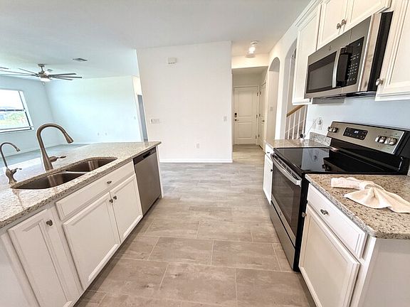 4th image of 11305 Shady Blossom Dr