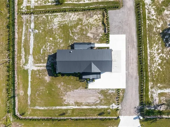 17700 Pronghorn ST, ALVA, FL 33920