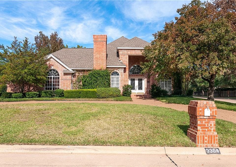 1st image of 3304 Queensbury Way W