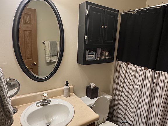 4th image of 10718 Emery Way