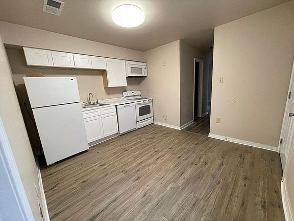 4th image of 2924 Pauger St