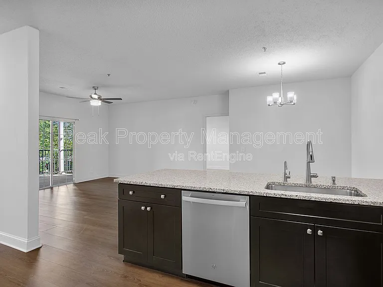 801 Virginia Center Pkwy — Photo 65