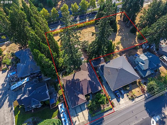 2nd image of 254 NE 43rd Ave