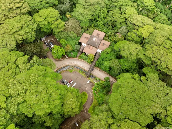 3737 Manoa Rd, Honolulu, HI 96822