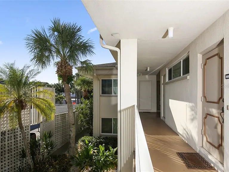 500 S Washington Dr #26B — Photo 4