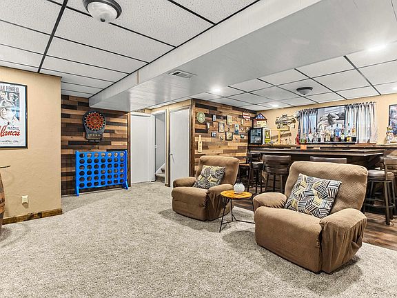 4th image of 45 Aspen Dr