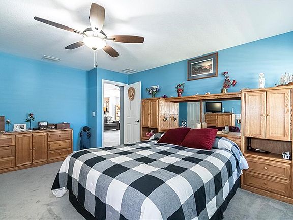 5th image of 16482 SW 15th Ct
