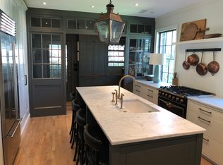 63 S Battery St, Charleston, SC 29401