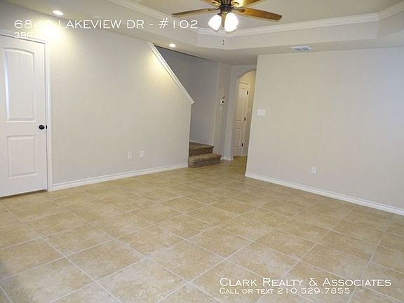 4th image of 6842 Lakeview Dr #102