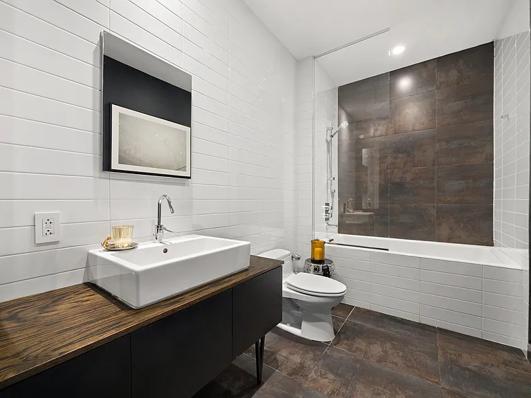 420 W 25th St #4F — Photo 11