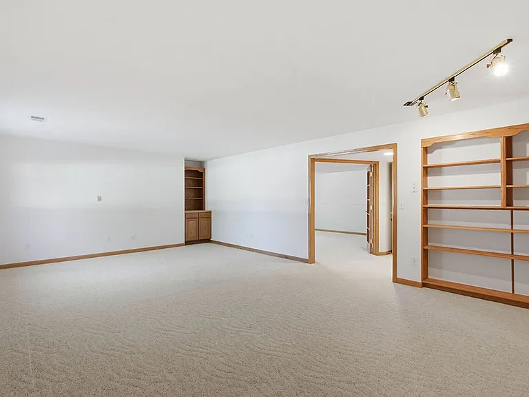 2580 Lochbuie Cir — Photo 26