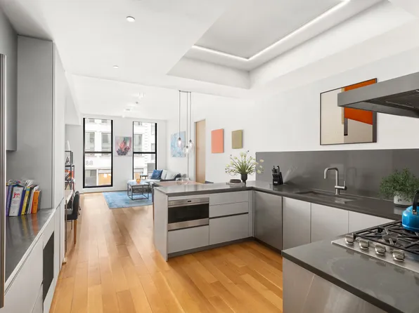 71 Reade Street 2C image 1 of 9