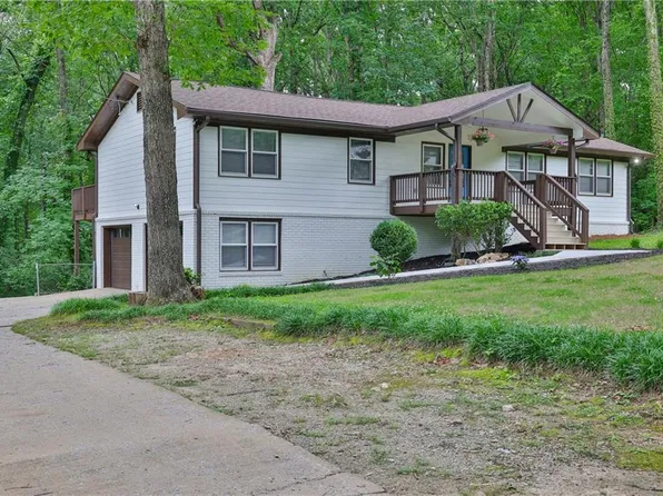 270 Cook Dr, Lithia Springs, GA 30122
