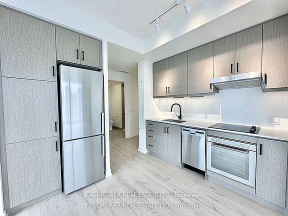 3rd image of 9 Tecumseth St #904