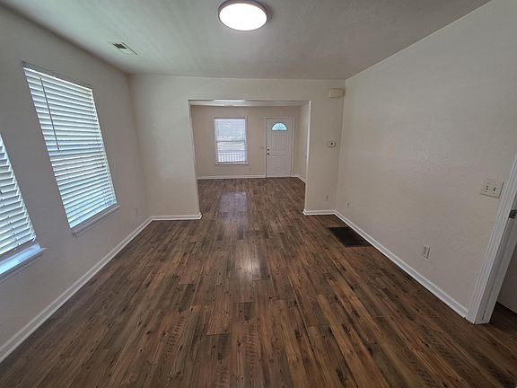 3rd image of 2147 N Fremont Avenue