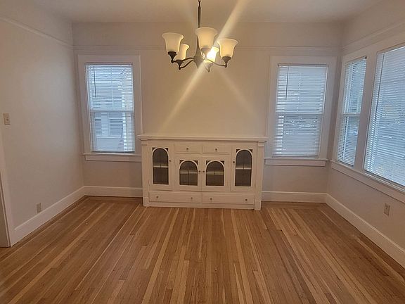 5th image of 726 39th St
