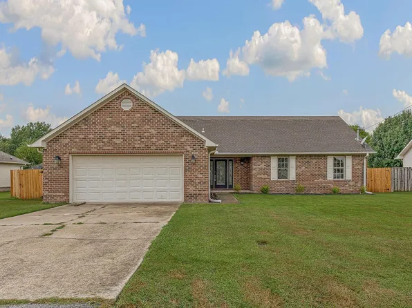 105 Meadow Dr, Bono, AR 72416