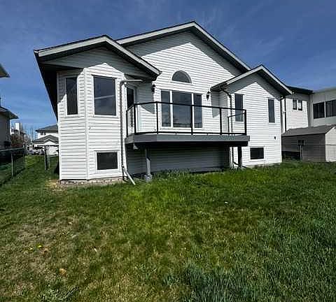 2nd image of 228 E Woodside Cres NW