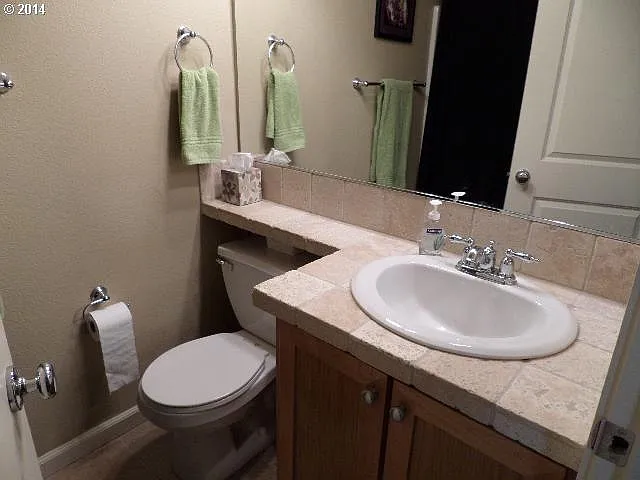 1100 SW 170th Ave #201 — Photo 13