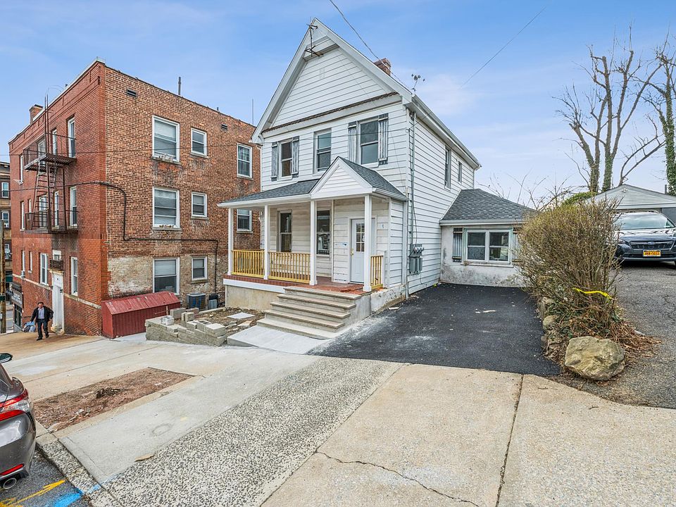 1st image of 38 Fairview Ave #2