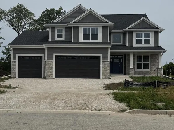 N55W23842 Fieldstone Pass CIRCLE, Sussex, WI 53089