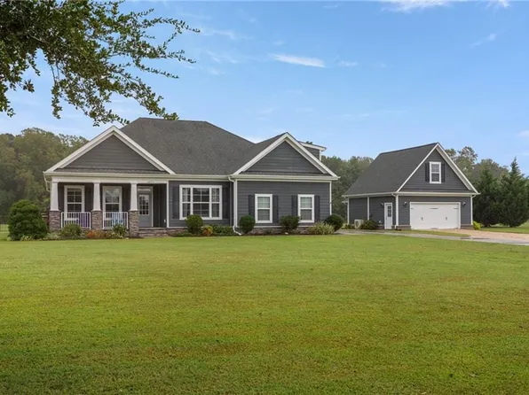 4023 Michael Dr, Suffolk, VA 23432